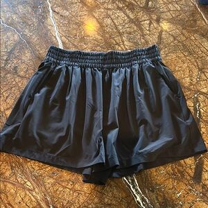 Black Women's Vuori Shorts